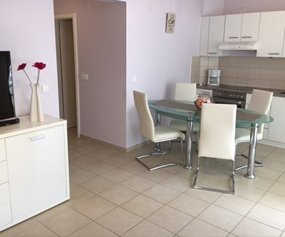 Novalja, apartma Lara 4*