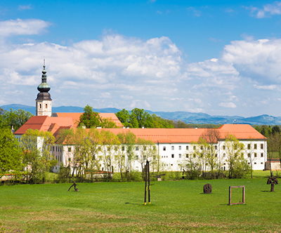 Po poteh Reke ljubezni