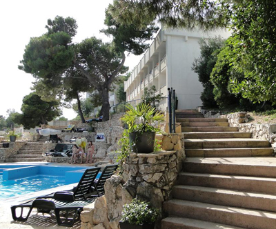 Poletni oddih za 2 osebi v Hotelu Colentum 3*