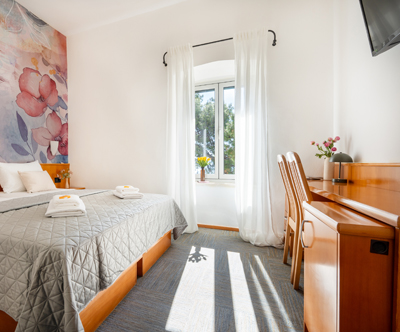 Hotel Kaštil 3*, Brač: nepozaben pomladni oddih