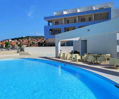 Hotel Pastura 4*, Postira, Brač: poletne počitnice