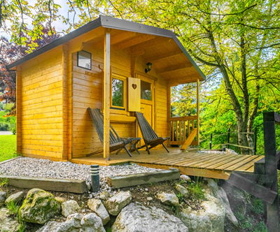 Resort pod orehi, glamping Luna, Bled