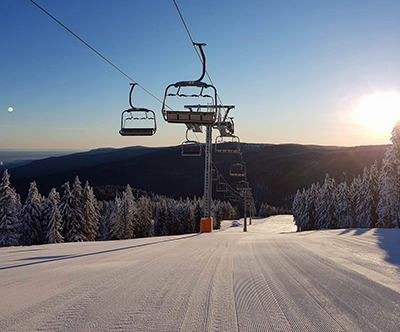 Smučarski center Kope: smucarska vozovnica z malico Smučarski center Kope: smucarska vozovnica z malico