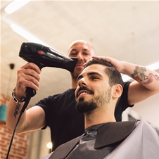Salon Bella: moško striženje s pranjem
