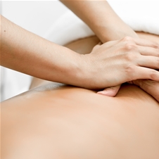 Salon SkinLux, masaža hrbta, masaža stopal