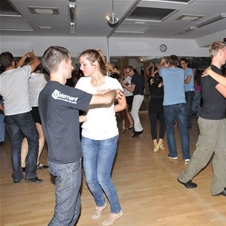 Plesna šola Samba: začetni tečaj salse za par