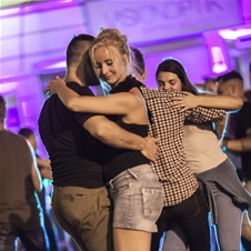 Plesna šola Samba: začetni tečaj salse za par