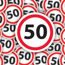 Personalizirani rojstnodnevni znak za okrogle obletnice