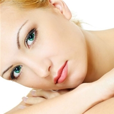 Kisikova nega obraza s hyaluronom in Jade lifting