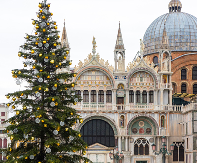 Predbožični enodnevni izlet v Benetke, vožnja z ladjico Predbožični enodnevni izlet v Benetke, vožnja z ladjico