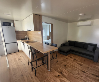 Mobilna hiška, M. Toplice: počitnice s kopanjem