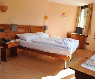 H. Al gallo Forcello.1530 3*, Passo Pramollo, Nassfeld H. Al gallo Forcello.1530 3*, Passo Pramollo, Nassfeld