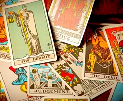 Vpolged v tarot karte za 1 področje za leto 2026