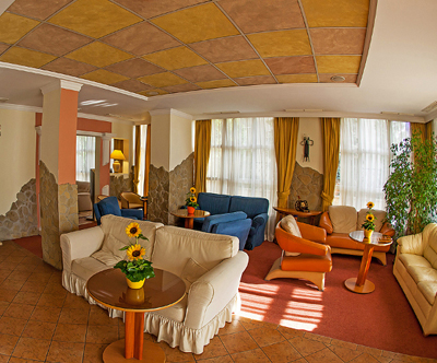 H. Mediterran 4*,  Budimpešta: 2x nočitev z zajtrkom