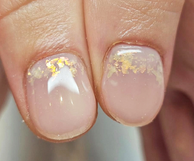 Minimalist beauty: BIAB manikura