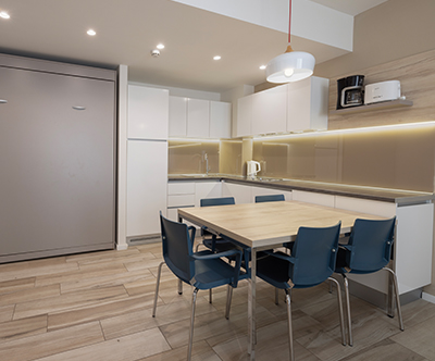 Romana Beach Resort 4*, Makarska: luksuzni apartmaji