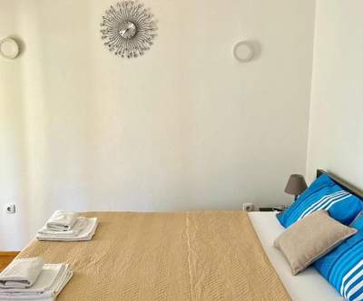 Apartmaji Teodora 3* Petrovac, Črna Gora