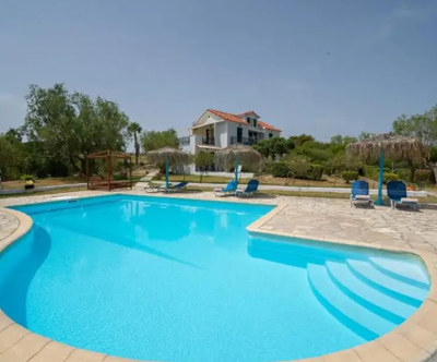 Hotel Xi Village 3*, na otoku Kefalonija v Grčiji