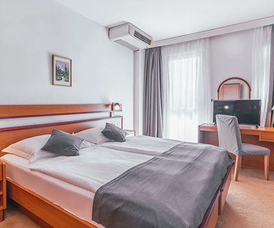 Hotel Horizont 4*, Baška Voda: oddih s polpenzionom