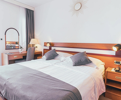 Hotel Horizont 4*, Baška Voda: oddih s polpenzionom