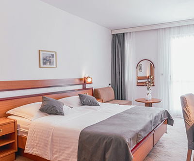 Hotel Horizont 4*, Baška Voda: oddih s polpenzionom