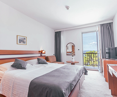 Hotel Horizont 4*, Baška Voda: oddih s polpenzionom