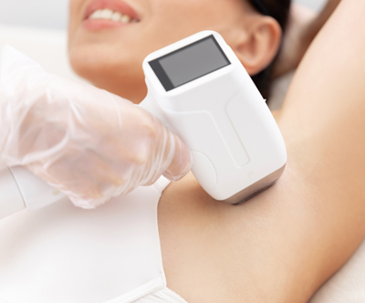 Studio Čebelca, Lesce: odstranjevanje dlačic