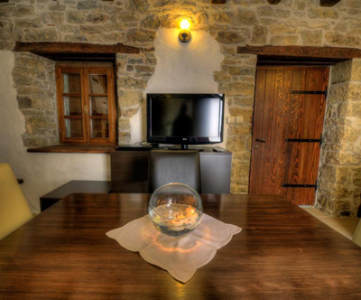 Luksuzne kamnite hiške, Buzet Istra, pomladni oddih