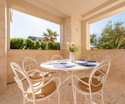 Château Dabo apartmaji, Novalja, Pag