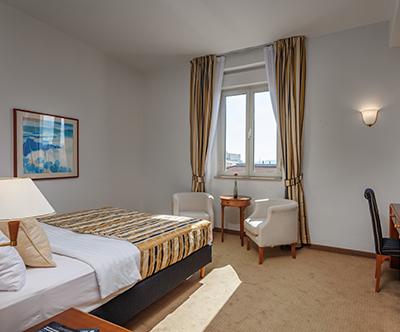 Grand hotel Bonavia, Rijeka: morski oddih