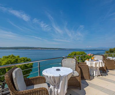 Hotel Marina 4*, Selce: počitnice na morju