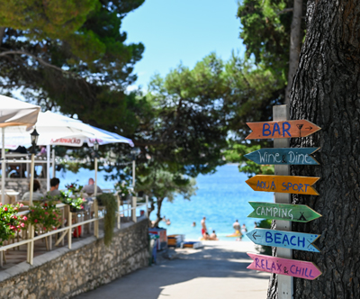 Kamp Rožac, Čiovo, Trogir: mobilne hiške Kamp Rožac, Čiovo, Trogir: mobilne hiške