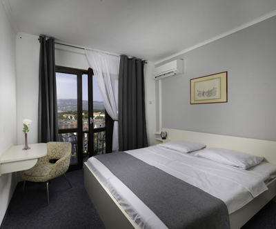Meliores Rooms & Restauran 3*, morski oddih na Krku