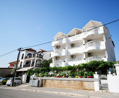 Apartmaji Ineta, Sv. Filip i Jakov, 7x nočitev