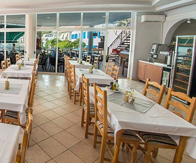 Beach Hotel Croatia: Makarska riviera Beach Hotel Croatia: Makarska riviera