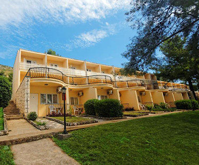 Hotel Val 3*, Seget Donji, Trogir: popoln morski oddih