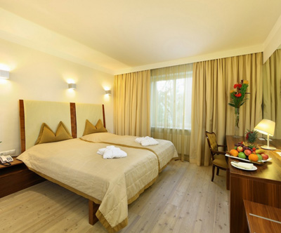 Pytloun Schlosshotel Weikersdorf 4*; romantični oddih