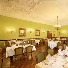 Pytloun Schlosshotel Weikersdorf 4*; romantični oddih