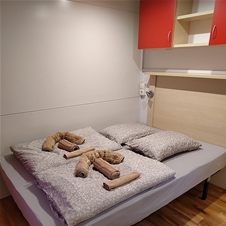 Kamp Natura 5*; Terme Olimia: oddih v mobilnih hiškah