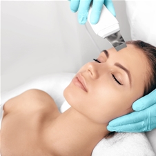 Beauty District salon, hydrafacial globinsko čiščenje
