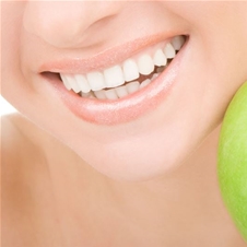 Doktor Dentalne medicine: čiščenje zobnega kamna