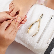 Salon Beauty District, medicinska SPA pedikura z masažo