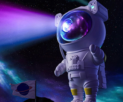 AstronautLamp, nočni projektor z LED lučko
