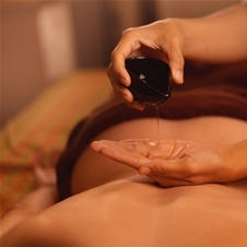 Siam Bamboo Massage Center;  Lanna Thai oljna masaža