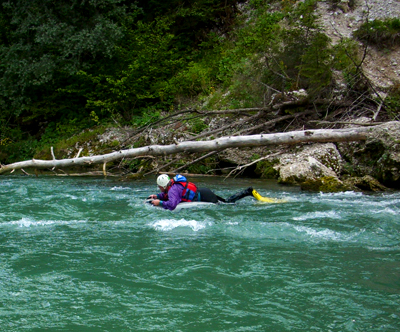 Adrenalinski riverboarding po reki Savi