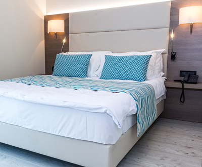 Poletni oddih v Hotelu Petrcane 4* pri Zadru