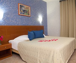 hotel zlatni lav, cres