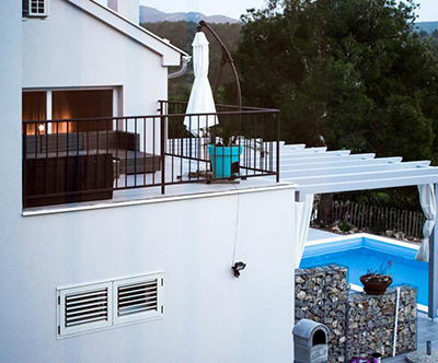 Vila Dolce Vita, Vrulje