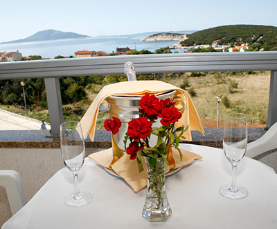 3-dnevni poletni oddih v Hotelu Zlatni Lav 4*