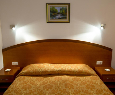 Popoln oddih za 2 osebi s savno v Hotelu Medno 3*
